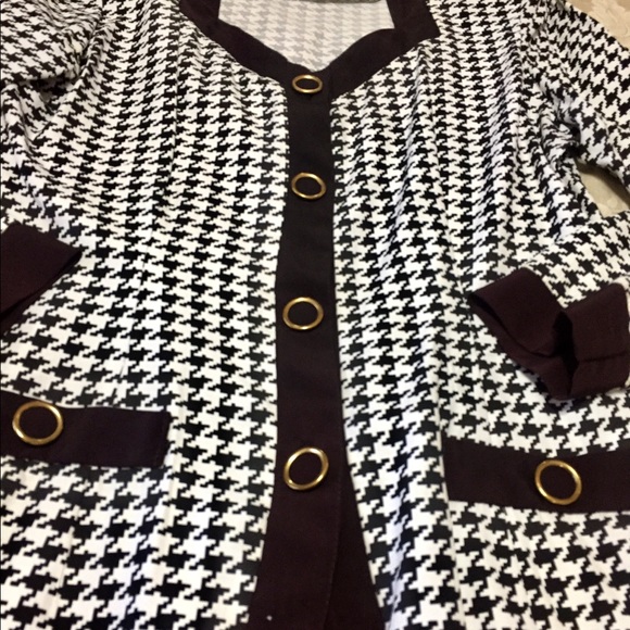 đź‘“Matching long-sleeve button-up top & skirt - Picture 3 of 5